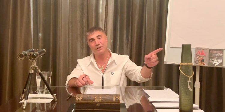 Sedat Peker, ‘pislikleri ifşa etmek istiyor’ mesajını paylaşıp sildi