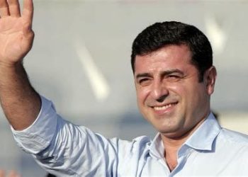 Selahattin Demirtaş: Vebal muhalefette, sorumluluk muhalefette; çözüm de muhalefette