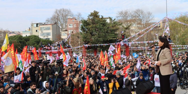 Selahattin Demirtaş’tan seçim şarkısı