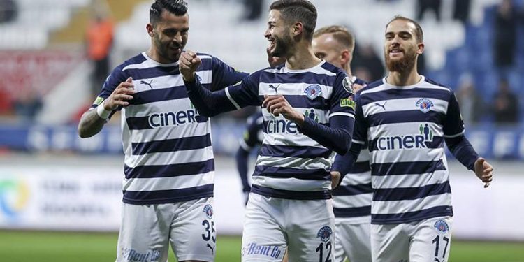Selçuk İnan siftah yaptı; Kasımpaşa, Alanyaspor karşısında farklı kazandı