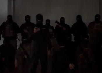 Silahlı grup, tekbir getirerek açıklama yaptı: Çakıcı reisimiz ne derse onu yaparız