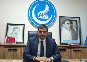 Eski Ülkü Ocakları Başkanı, Hacettepe Üniversitesi öğretim üyesi Doç. Dr. Sinan Ateş cinayeti şüphelilerinden Tolgahan Demirbaş ve MHP'li özel kalem müdürü Emre Y., çıkarıldıkları Nöbetçi Sulh Ceza Hâkimliği'nce tutuklandı.