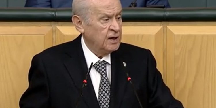 Sinan Ateş’in adını ağzına almayan Bahçeli, MHP’yi eleştirenlere öfke kustu