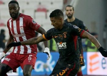 Demir Grup Sivasspor, kural hatası nedeniyle Galatasaray maçının tekrar edilmesi için Türkiye Futbol Federasyonu'na (TFF) başvuru yapıldığını açıkladı.