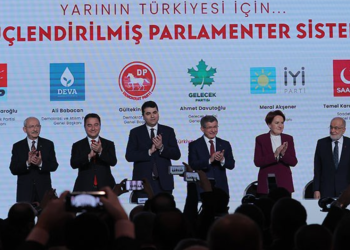 Siyaset bilimcilerden Altılı Masa'ya açık mektup