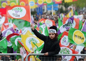 Son saha araştırması: HDP seçmeni partisinin aday çıkarması gerektiğini düşünüyor