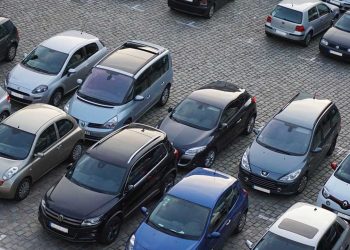 Stokçuluk ve fiyat yükseltme şikayetlerinin ardından sıfır kilometre araç satışlarına inceleme başlatıldı