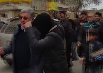 Suriye'de, Türkiye destekli muhalefet liderine saldırı: 'Hain'