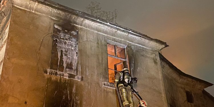 Surp Pırgiç Ermeni Katolik Kilisesi'ndeki yangında ölü sayısı 2'ye yükseldi