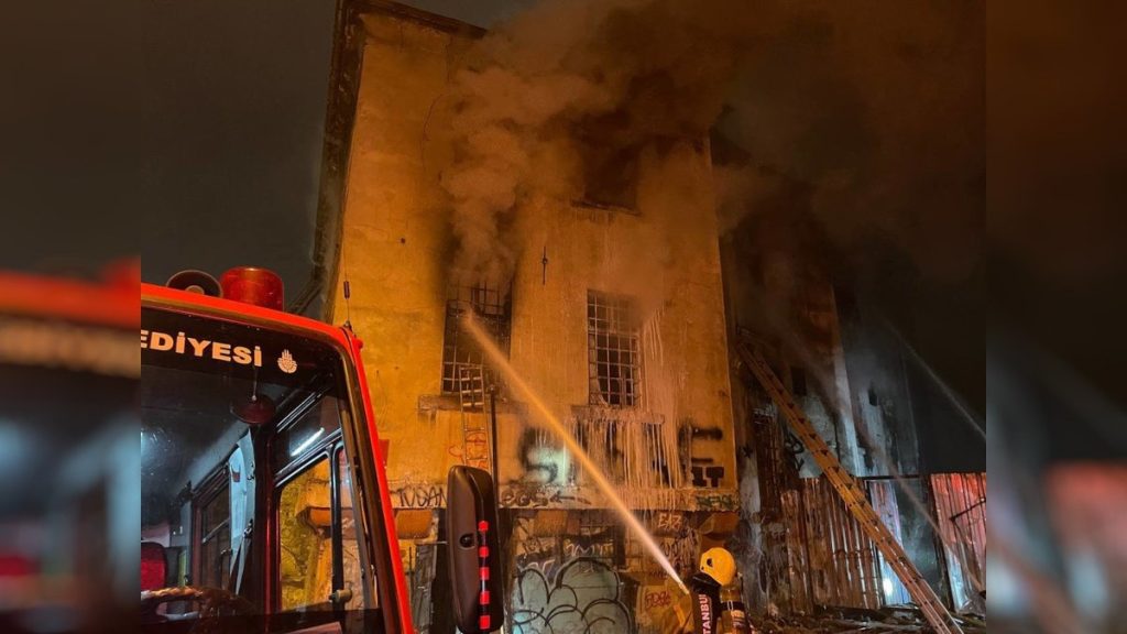 Surp Pırgiç Ermeni Kilisesi’nde yangın: 2 kişi öldü