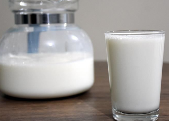 Süt fiyatlarına dikkat çekti: 'Fransız oyunu çevriliyor, AKP de seyirci kalıyor'