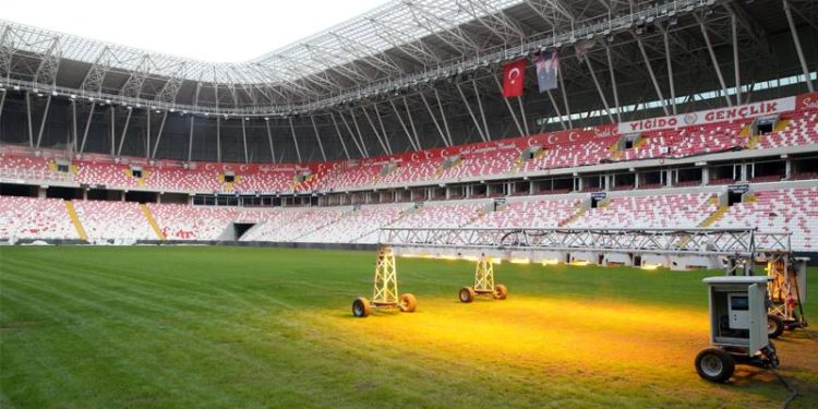 TFF 4 Eylül Stadı'na olumsuz rapor vermişti; Sivasspor-Adana Demirspor maçının oynanacağı stadyum değişti!