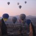 TÜİK turizm istatistiklerine göre Türkiye'nin turizm gelirleri 2022 yılında bir önceki yıla göre yüzde 53,4 artarak 46 milyar 284 milyon 907 bin dolara ulaştı.