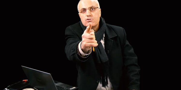 Tazminatsız işten atılan eski haber müdürü, Akit’teki ‘Fetö’ borsasını ifşa etti