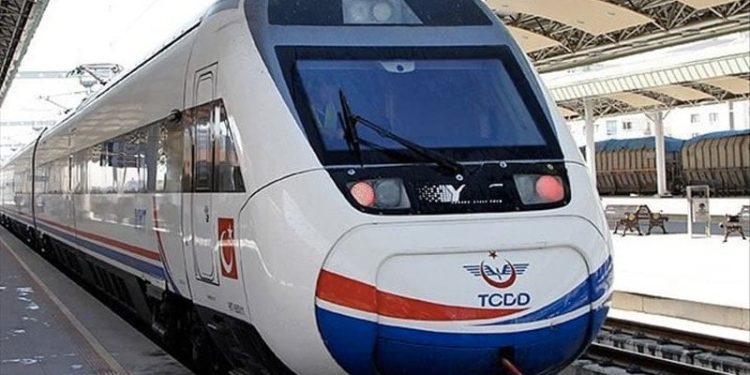 Tren seferlerine yarıyıl tatili düzenlemesi