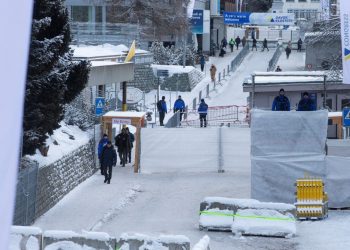 Türkiye'nin lider düzeyinde temsil edilmediği Davos Zirvesi başladı