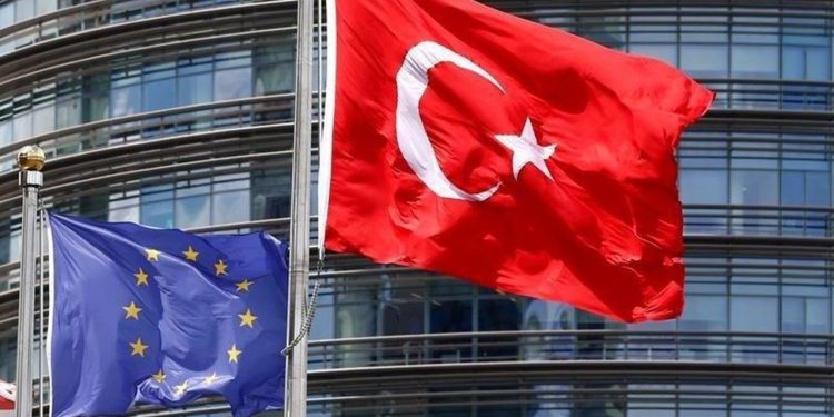 Türklerin iltica başvurularında rekor artış