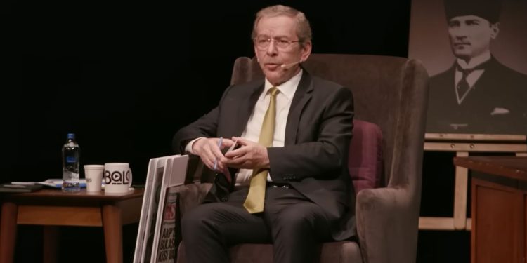 Tutuklu teğmenin babası Abdullatif Şener’e ‘yeniden yargılama’yı sordu