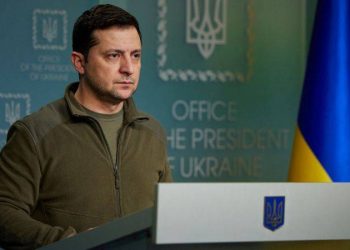 Ukrayna bayrağı, AB üye devletlerinin tüm bayraklarına eşit olacak