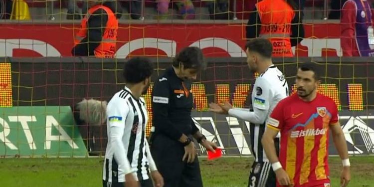 Valentin Rosier neden kırmızı kart gördü?