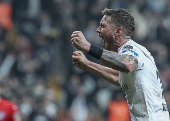 Weghorst, Beşiktaş'tan ayrılmak istiyor, menajeri İstanbul'da