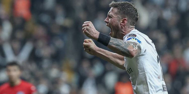 Weghorst, Beşiktaş'tan ayrılmak istiyor, menajeri İstanbul'da