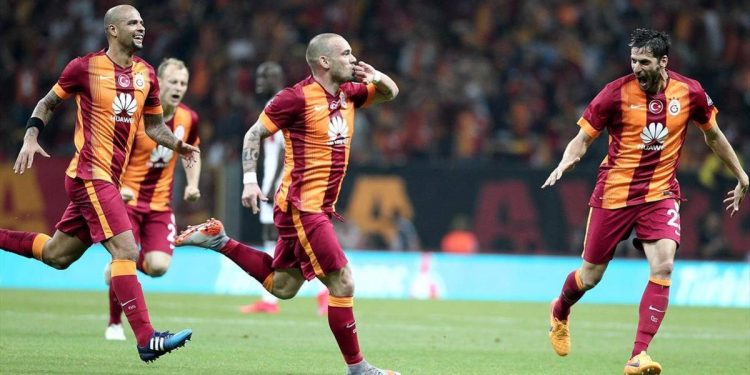 Wesley Sneijder, transfer sürecini anlattı: Liverpool'u değil Galatasaray'ı seçtim