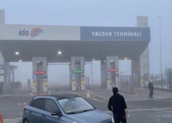 Yalova'da yoğun sis: Bazı feribot seferleri iptal oldu