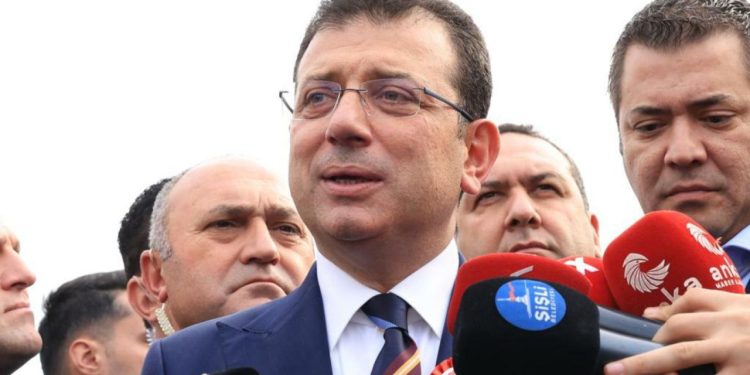 Yargı, İmamoğlu için çalışıyor: İmza atmadığı ihaleden dava açıldı, 'Arkadaş' dediği için 'inceleniyor'