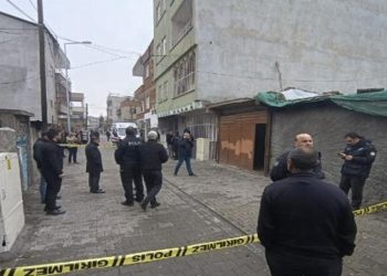Yedi yaşındaki çocuk kömürlükte ölü bulundu