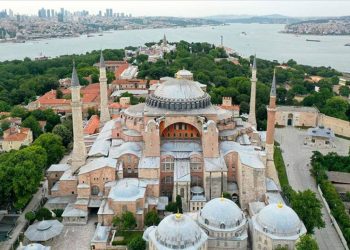 Yunan Dışişleri Bakanı'ndan Ayasofya için "Mustafa Kemal" hatırlatması