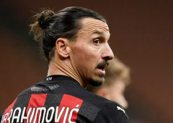 Zlatan İbrahimoviç, futbolu bırakıyor