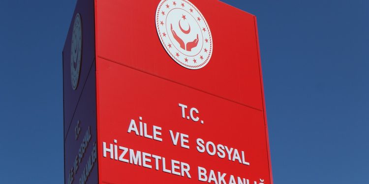 ‘Sosyal hizmetler personeli, Erdoğan mektubuyla AKP’ye oy istiyor’