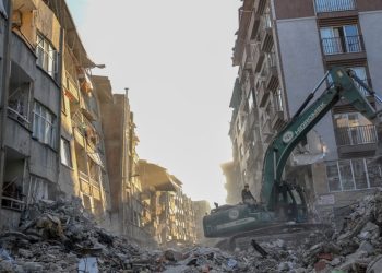 Hatay’ın Defne ve Samandağ İlçelerinde 6,4 ve 5,8 Büyüklüğünde İki Deprem