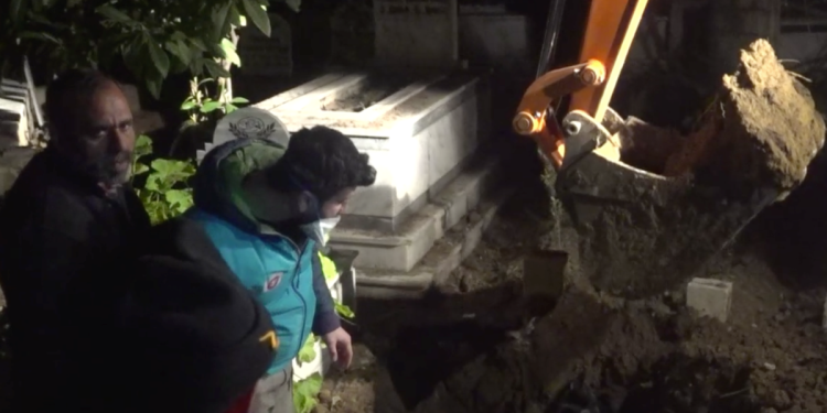 Antakya Asri Mezarlığı’nda Cenazeler İçin Gece Nöbeti