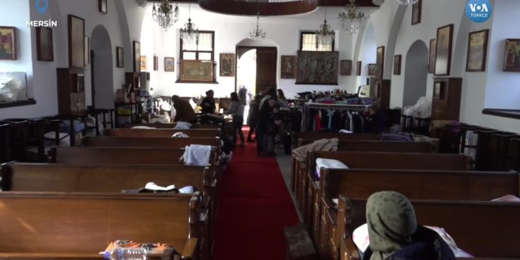 Mersin Kiliseleri Depremzedelere Kucak Açtı