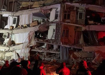 Kahramanmaraş’ta 7,4 büyüklüğünde deprem meydana geldi