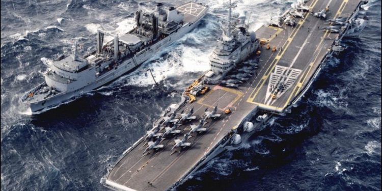 Türkiye’ye girmesi engellenen asbestli uçak gemisi okyanusta batırılacak