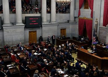 ABD Temsilciler Meclisi ‘Salgın Bitti’ yasa tasarısını kabul etti