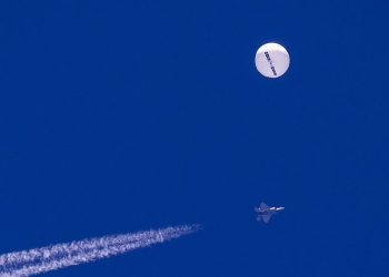 ABD, Çin’e ait ‘casus balonu’ savaş uçağıyla vurarak düşürdü; Pekin tepki gösterdi