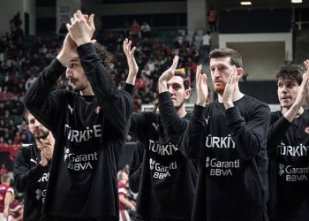 12 Dev Adam Letonya'ya kaybetti