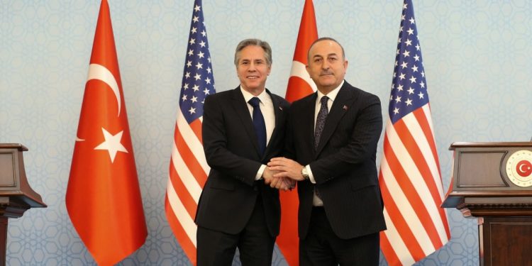 Blinken: “İsveç ve Finlandiya’nın En Kısa Zamanda NATO’ya Katılımını Güçlü Şekilde Destekliyoruz”