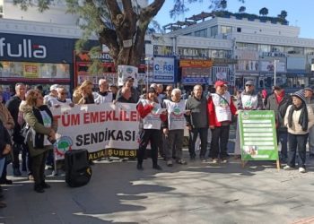 Emeklilerden imza kampanyası