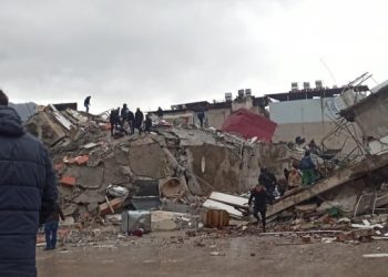 İskenderun’da HDP, SP ve İHD binası yıkıldı
