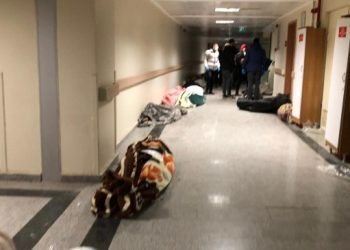 Semsûr’da cenazeler ve yaralılar hastane koridorlarında bekletiliyor