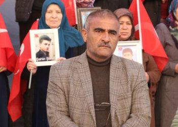 HDP önüne getirilen Tulğay’ın ailesi: Kürt halkından özür diliyoruz