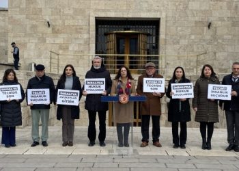 Adalet Nöbeti: İmralı’daki tecrit sonlandırılmalı