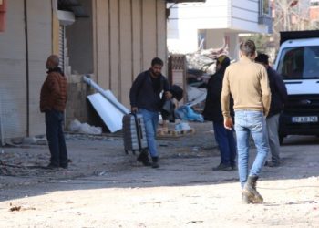 İslahiye’de Erdoğan’ın sözlerine güven yok: Depremzedeler ilçeyi terk ediyor