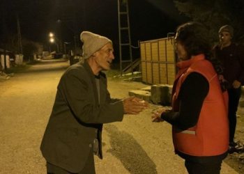 Yardım alamayan Suriyeli aileye HDP ulaştı