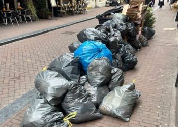 Hollanda’da temizlik işçileri grevde